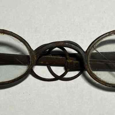 Spectacles of Bernard Haile, a Revolutionary Soldier