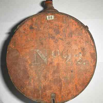 Wooden canteen No. 22