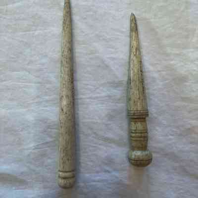 Scrimshaw: Bodkins or Awls