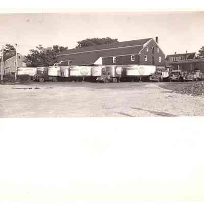 Blount Seafood Corp Warren R.1. '50 25x21 cm glossy black and white