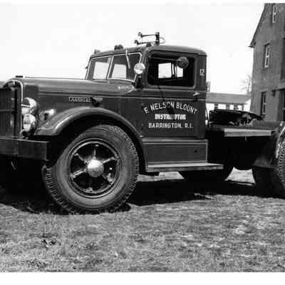 Blount Seafood Corp Warren R.I. 3 4282 truck 25x21 glossy black and white