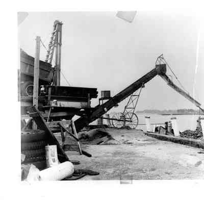 Blount Seafood Corp Warren R.I. oyster slide 25x20 glossy black and white