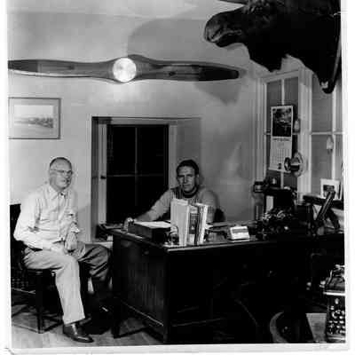 Blount Seafood Jason Milne and Nelson Blount '50 15 25x20 black and white glossy