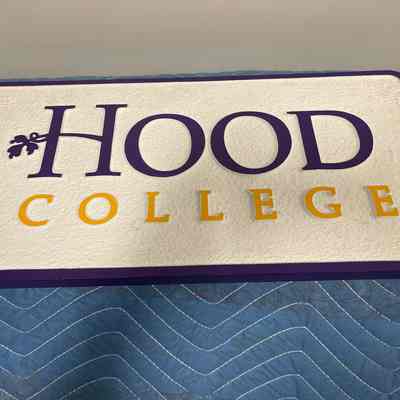 Hood sign, oak leaf design