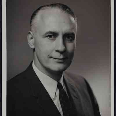 Randle Elliott Papers