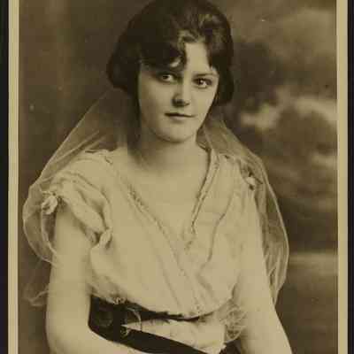 Mary Esther Tull Papers