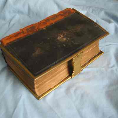 Hortensia Hay Bible