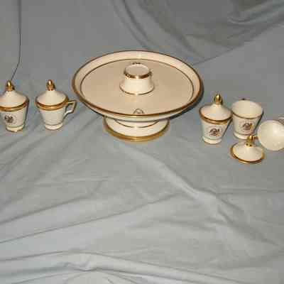 Custard cups