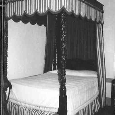 Bed, Canopy