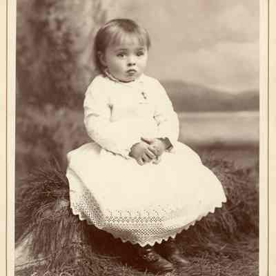 Photograph, Cabinet