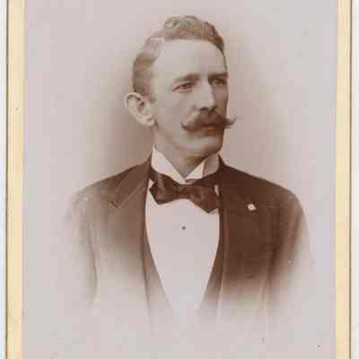 Photograph, Cabinet