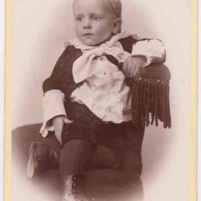 Photograph, Cabinet