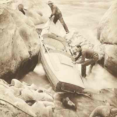 Boat in Rocks