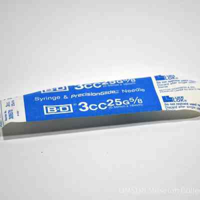 1999.18.30: Disposable Syringe, back view