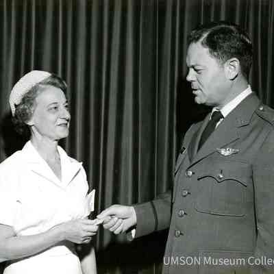Hoffman, Anne E. (Mrs. Joseph C. Lynd)