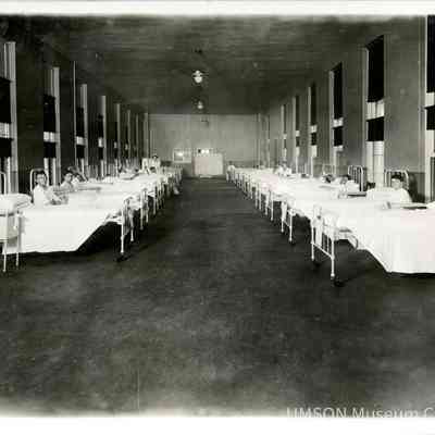 Men's Ward Q, University Hospital, Maryland 1920