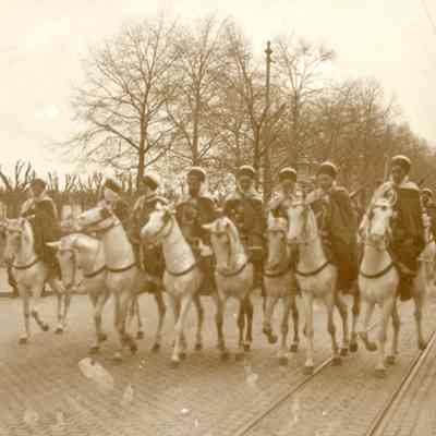 Cavalry troop in procession, 1918-1919