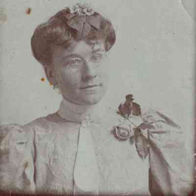 Carrie E. Nisley