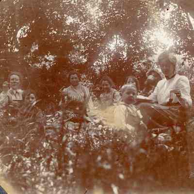 Picnicing
