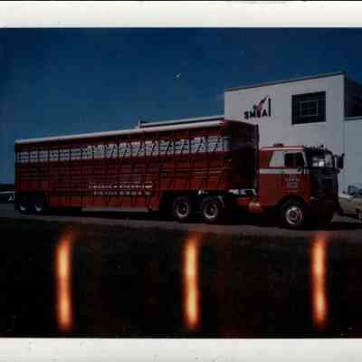Smeal Cattle Truck