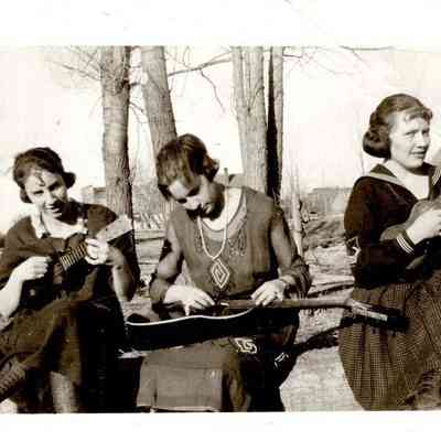Elberta, Lela and Ruth
