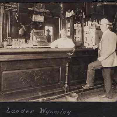 Lander Bar