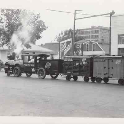 C&NW Tiny Train