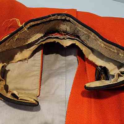 Collar condition - existing damage.