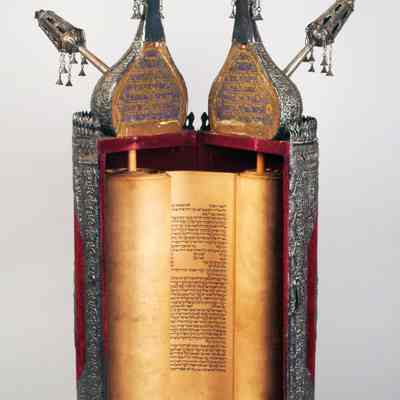 Torah Case (Tik)