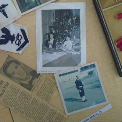 Snapshot seen through glass display case
