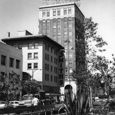 Smiths clothing and American Trust Building