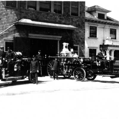 Steam Fire Engines and crew