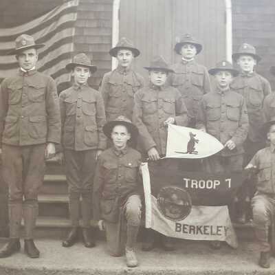 Don Toms Thrall collection