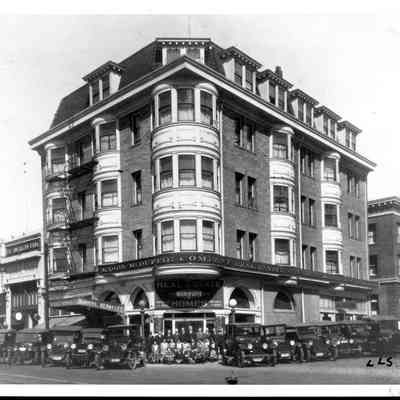 Studio Building