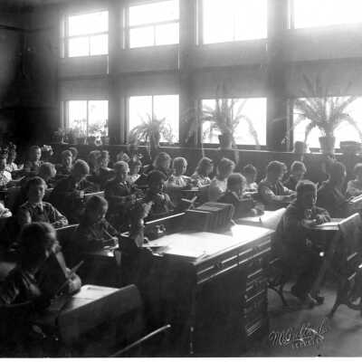 Longfellow School students