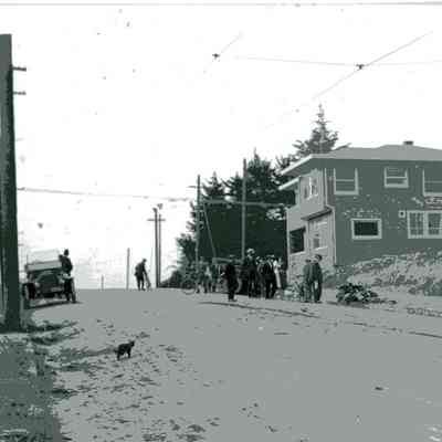 Streetscape at Grove and Eunice