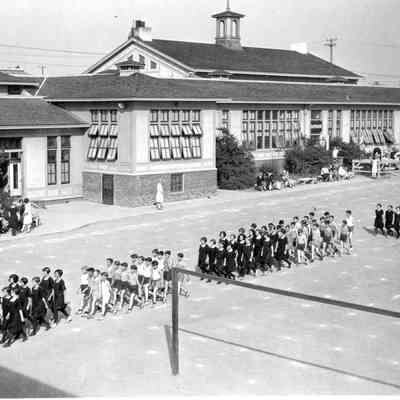 Burbank Jr. High School students parading in schoolyard