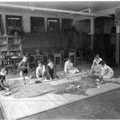 Students with model train set