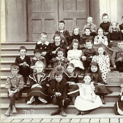 Lorin School 1900
