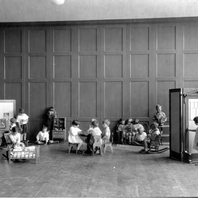 Cragmont School elementary students