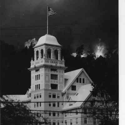 Claremont Hotel During 1991 Fire