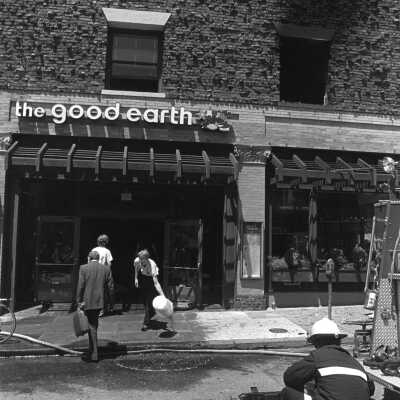 Fire at Good Earth Restaurant, 1982