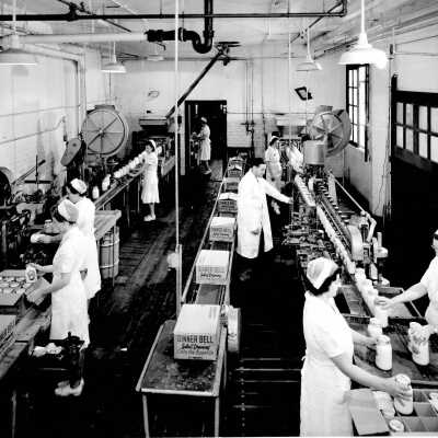 Durkees Lab - interior