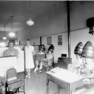 Rose Grove Beauty Shop -interior