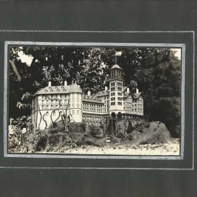 30: Photograph of a model of a building, resembling the Claremont Hotel. 