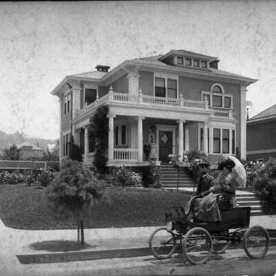 Lindbloom house, 2601 Hillegass