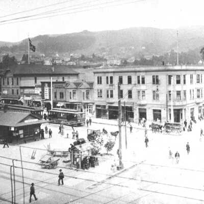 Shattuck Avenue and Center Street, NE, Station
