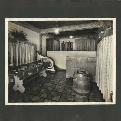 50: Hotel Whitecotton? Men’s Lounge? 