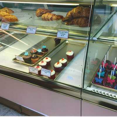 Virginia Bakery display case