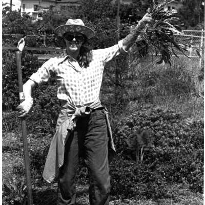 Marilyn Akers, gardening, Ohlone Park